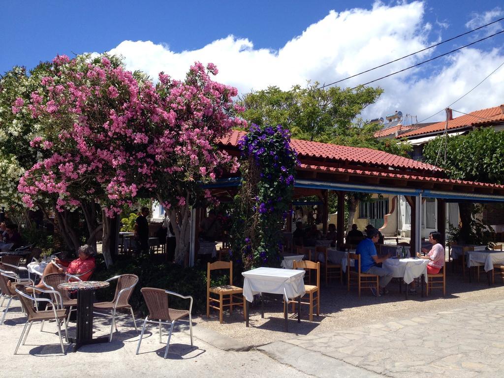 Jimmy'S Place Ormos  Exterior foto